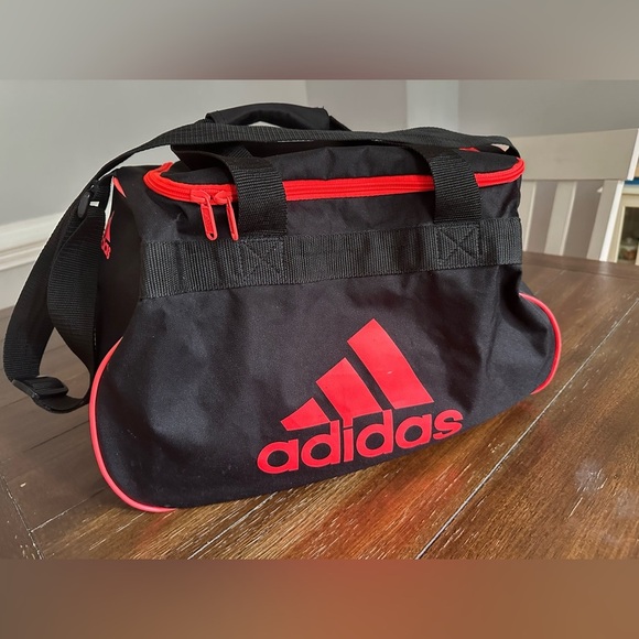 Adidas duffle bag - Picture 10 of 12